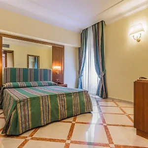Hotel Raeli Noto, Řím