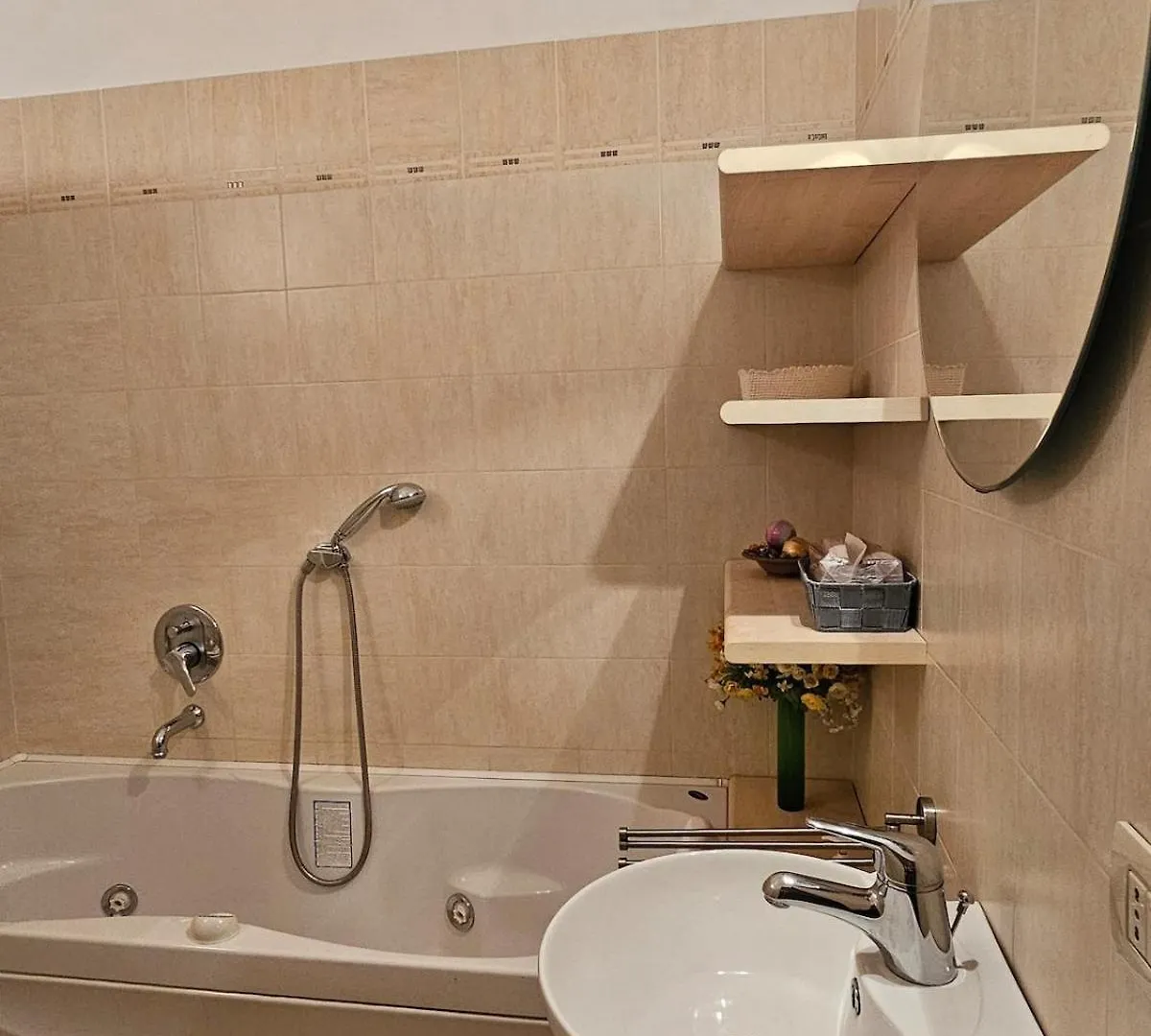 Private Spa Apartment In Rome